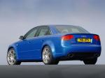 Audi RS4 Sedan 2005 года (UK)